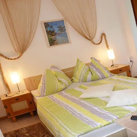 Gasthof-pension Karawankenblick Portschach am Woerthersee