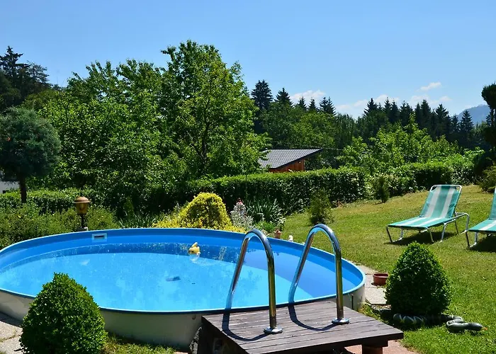 Gasthof-pension Karawankenblick Guest house Portschach am Woerthersee