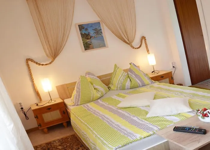 Gasthof-pension Karawankenblick Portschach am Woerthersee